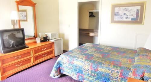 Budget Inn Daleville Bagian luar foto
