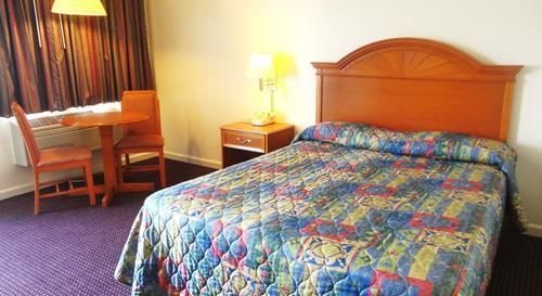 Budget Inn Daleville Bagian luar foto
