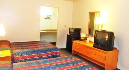 Budget Inn Daleville Bagian luar foto